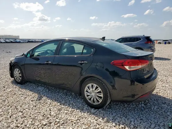 3KPFK4A71HE024916 2017 KIA FORTE - Image 2