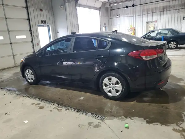 3KPFK4A71HE026844 2017 KIA FORTE - Image 2