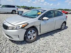 3KPFK4A71HE026858 2017 KIA FORTE