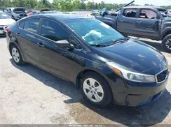 3KPFK4A71HE030361 2017 KIA FORTE