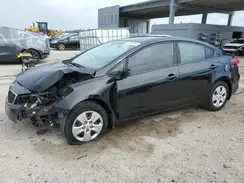 3KPFK4A71HE040940 2017 KIA FORTE