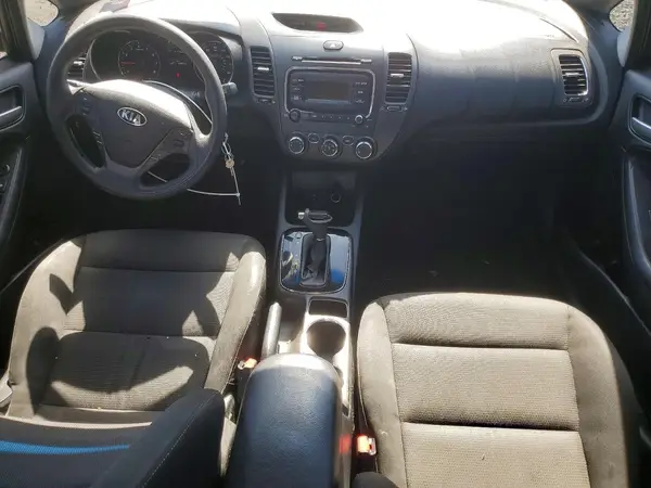 3KPFK4A71HE043191 2017 KIA FORTE - Image 8