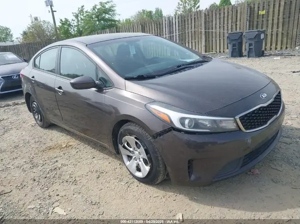 3KPFK4A71HE050187 2017 KIA FORTE - Image 1