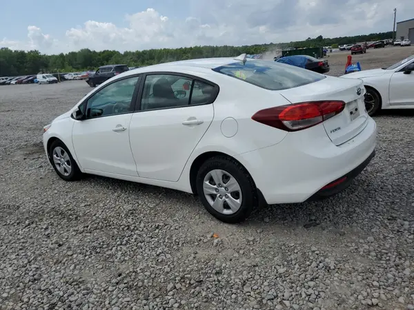 3KPFK4A71HE055793 2017 KIA FORTE - Image 2