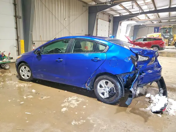 3KPFK4A71HE056166 2017 KIA FORTE - Image 2