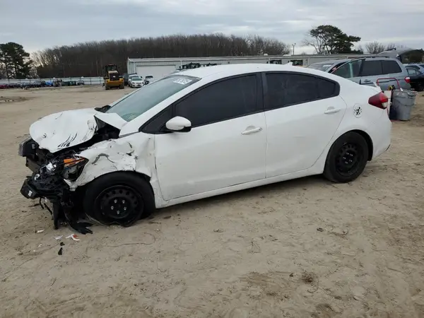 3KPFK4A71HE057012 2017 KIA FORTE - Image 1