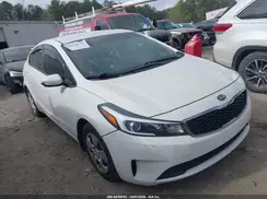 3KPFK4A71HE066261 2017 KIA FORTE
