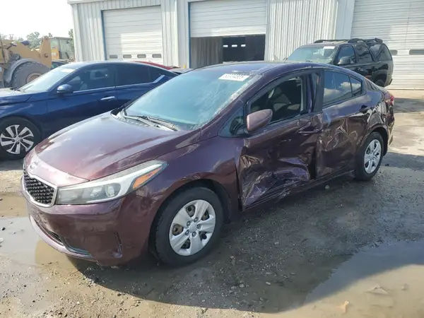 3KPFK4A71HE066406 2017 KIA FORTE - Image 1