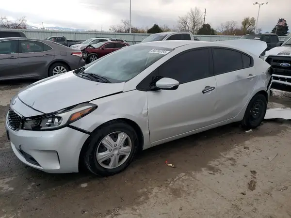 3KPFK4A71HE067698 2017 KIA FORTE - Image 1