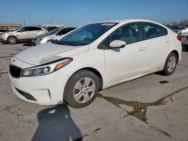 3KPFK4A71HE069001 2017 KIA FORTE - Image 1