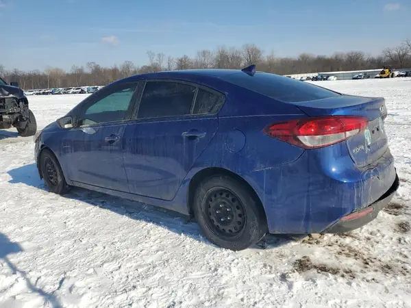 3KPFK4A71HE072951 2017 KIA FORTE - Image 2