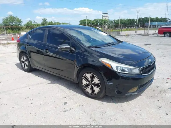 3KPFK4A71HE074408 2017 KIA FORTE - Image 1