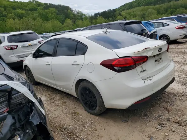 3KPFK4A71HE086431 2017 KIA FORTE - Image 2
