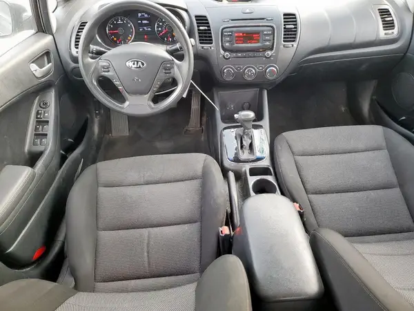 3KPFK4A71HE088213 2017 KIA FORTE - Image 8
