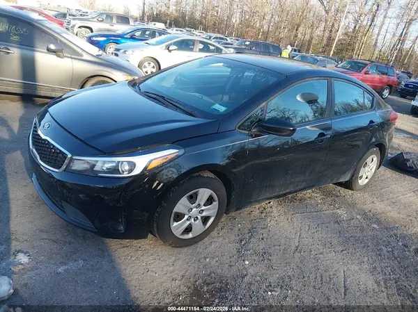 3KPFK4A71HE089376 2017 KIA FORTE - Image 2