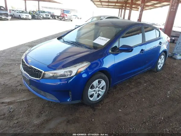 3KPFK4A71HE092830 2017 KIA FORTE - Image 2