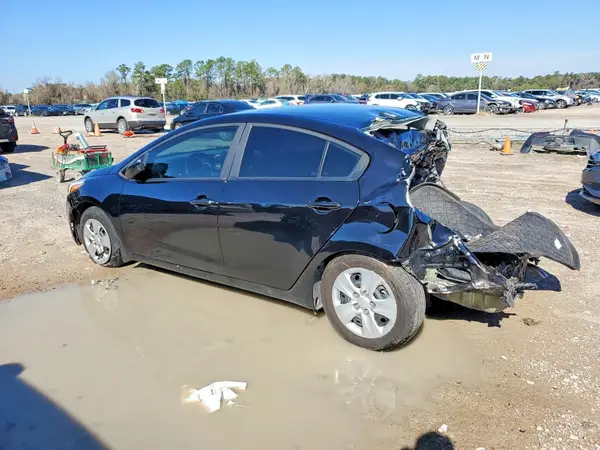 3KPFK4A71HE094108 2017 KIA FORTE - Image 2