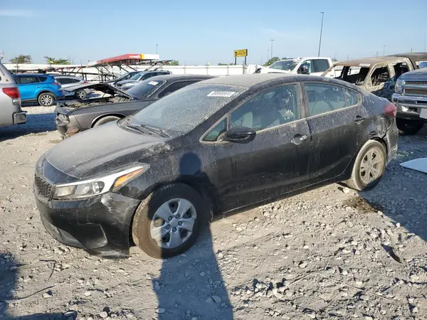3KPFK4A71HE098157 2017 KIA FORTE - Image 1