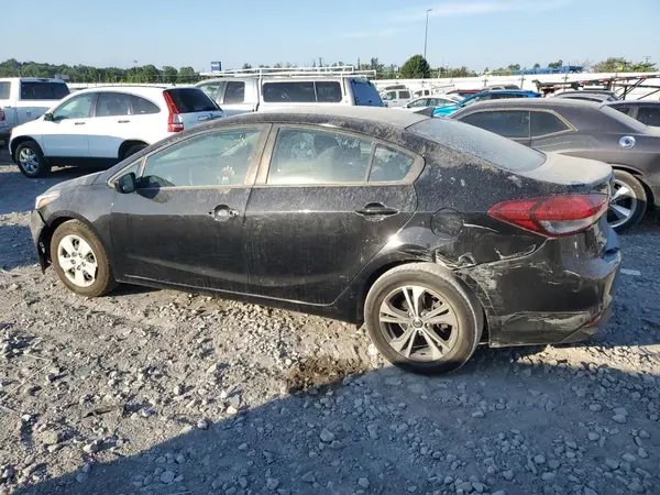 3KPFK4A71HE098157 2017 KIA FORTE - Image 2