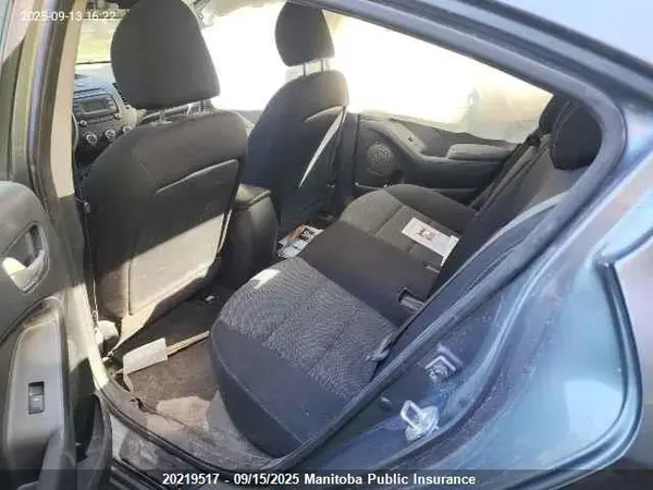 3KPFK4A71HE101803 2017 KIA FORTE - Image 8