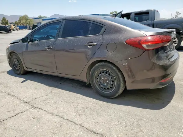 3KPFK4A71HE104510 2017 KIA FORTE - Image 2