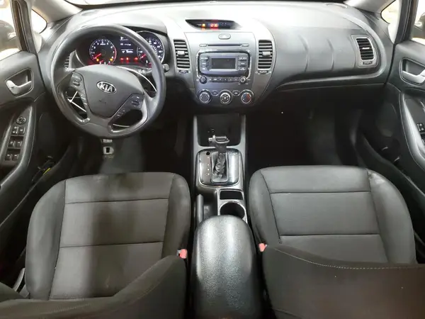 3KPFK4A71HE116494 2017 KIA FORTE - Image 8