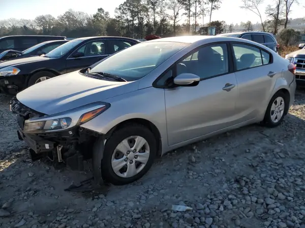 3KPFK4A71HE135160 2017 KIA FORTE - Image 1