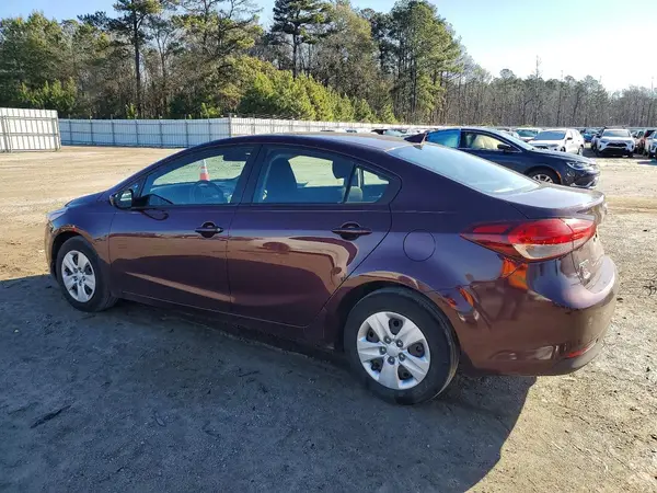 3KPFK4A71HE139483 2017 KIA FORTE - Image 2