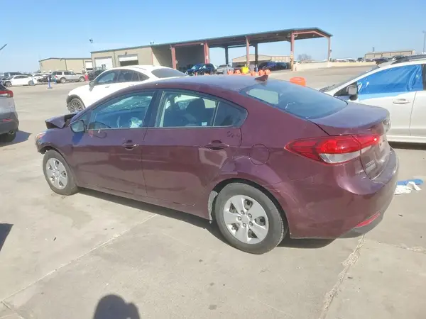 3KPFK4A71HE142478 2017 KIA FORTE - Image 2