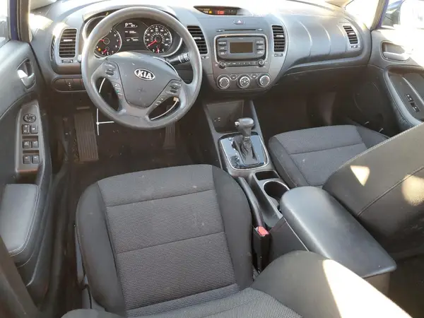 3KPFK4A71HE145591 2017 KIA FORTE - Image 8