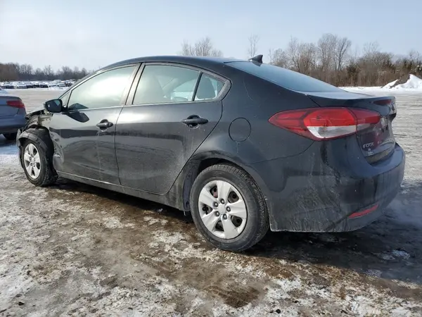 3KPFK4A71HE146563 2017 KIA FORTE - Image 2
