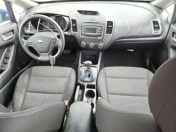 3KPFK4A71HE148703 2017 KIA FORTE - Image 8