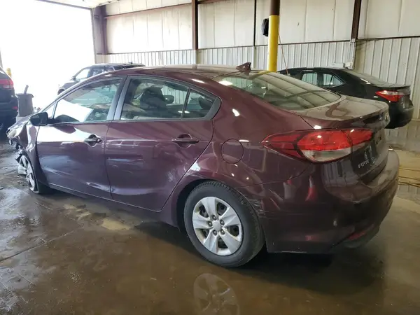 3KPFK4A71HE149026 2017 KIA FORTE - Image 2