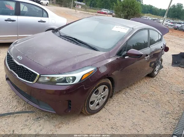 3KPFK4A71HE149768 2017 KIA FORTE - Image 2