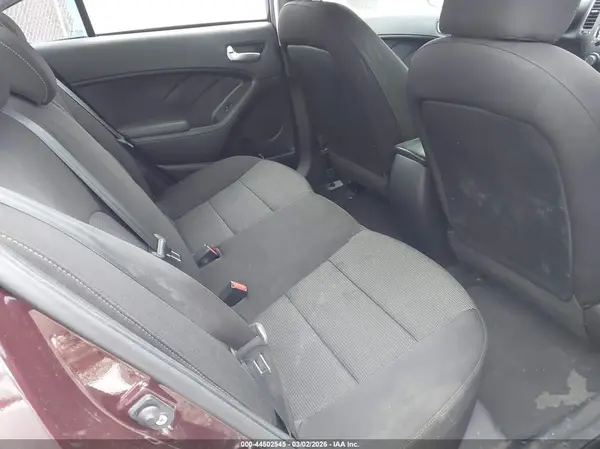 3KPFK4A71JE167354 2018 KIA FORTE - Image 8