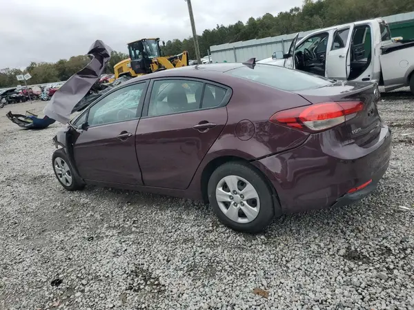 3KPFK4A71JE167841 2018 KIA FORTE - Image 2