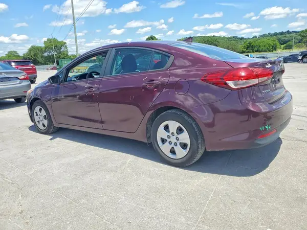 3KPFK4A71JE169346 2018 KIA FORTE - Image 2