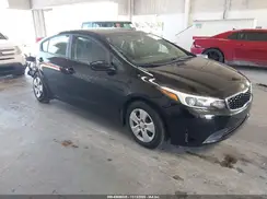 3KPFK4A71JE179374 2018 KIA FORTE