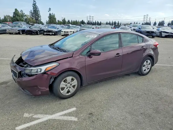 3KPFK4A71JE179391 2018 KIA FORTE - Image 1