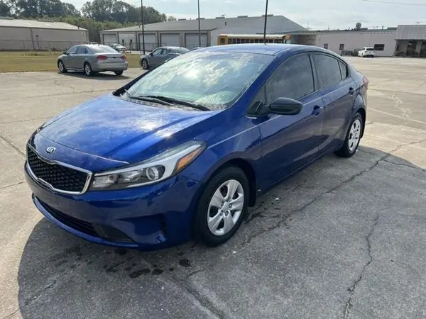3KPFK4A71JE180072 2018 KIA FORTE - Image 1