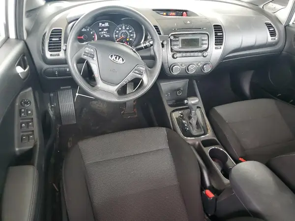3KPFK4A71JE183604 2018 KIA FORTE - Image 8
