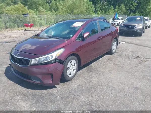 3KPFK4A71JE190312 2018 KIA FORTE - Image 2