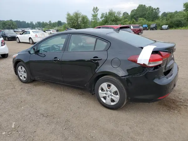3KPFK4A71JE210297 2018 KIA FORTE - Image 2