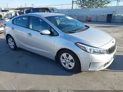 3KPFK4A71JE211353 2018 KIA FORTE