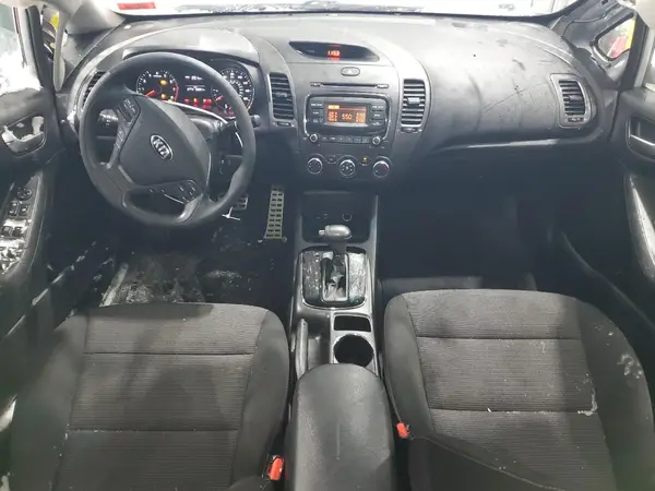 3KPFK4A71JE211997 2018 KIA FORTE - Image 8