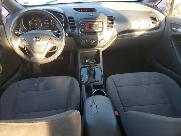 3KPFK4A71JE218190 2018 KIA FORTE - Image 8