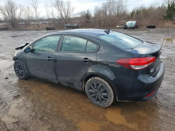 3KPFK4A71JE220747 2018 KIA FORTE - Image 2
