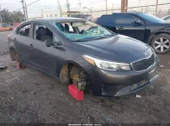 3KPFK4A71JE221736 2018 KIA FORTE