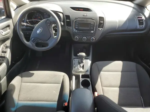 3KPFK4A71JE229996 2018 KIA FORTE - Image 8