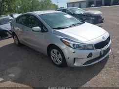 3KPFK4A71JE242635 2018 KIA FORTE